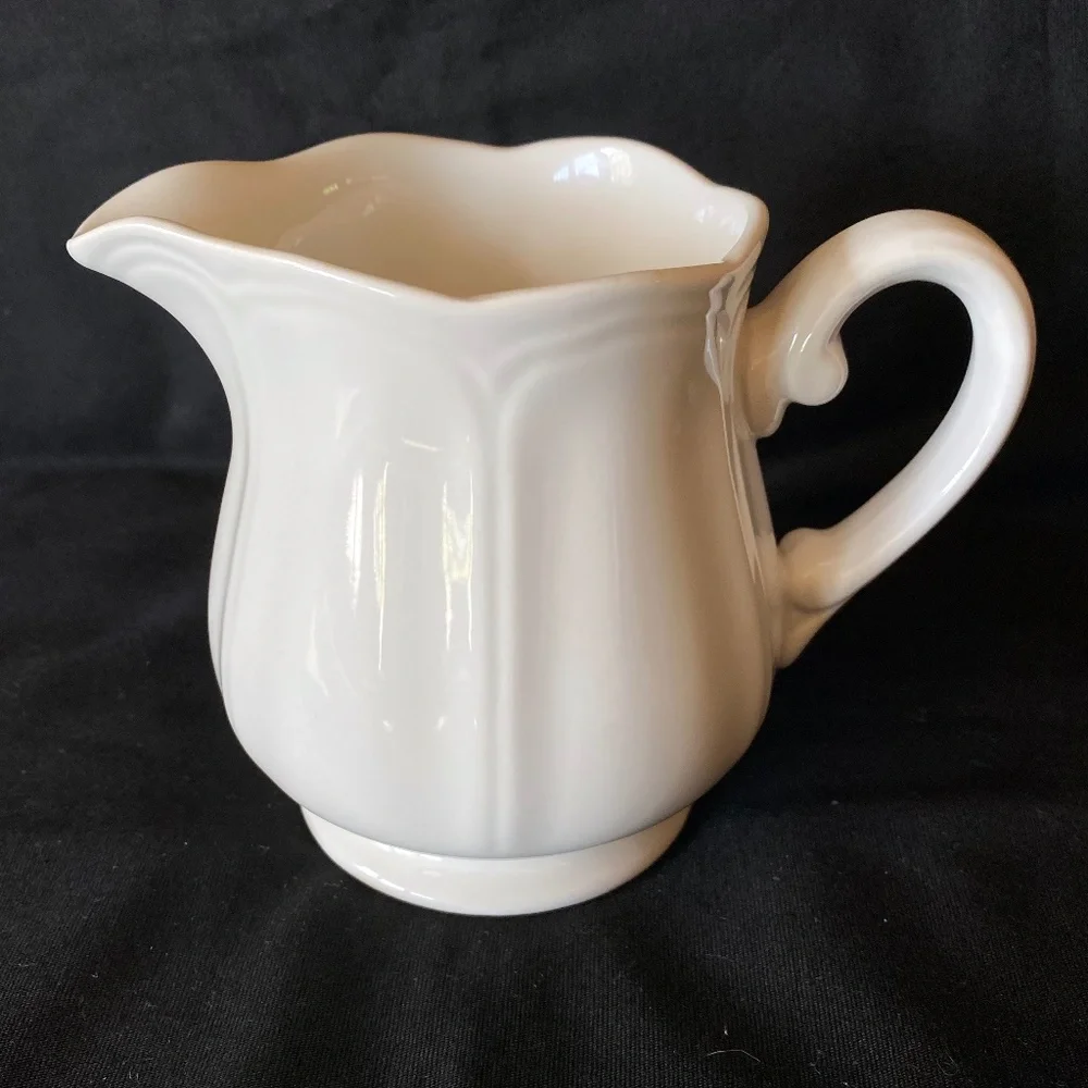 Federalist Ironstone Creamer